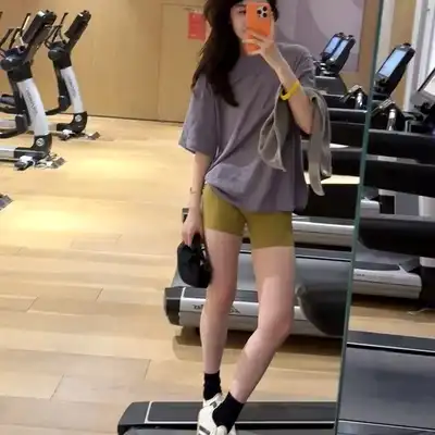 袁博